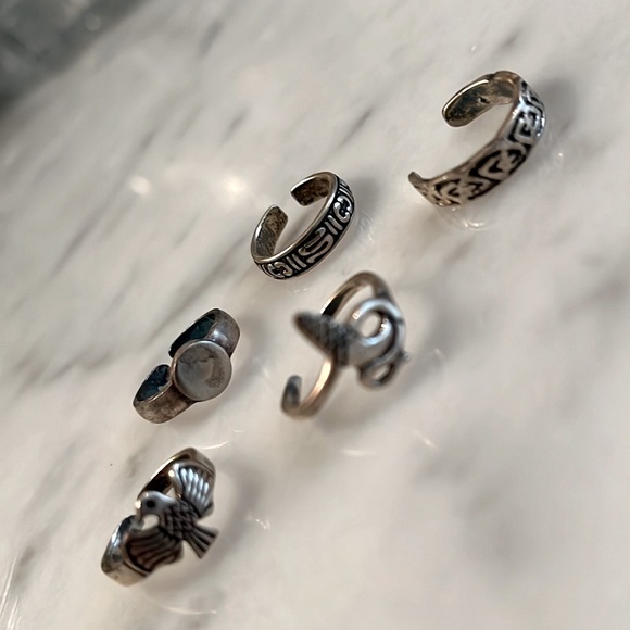 Five Toe Rings - Picture 2 of 2